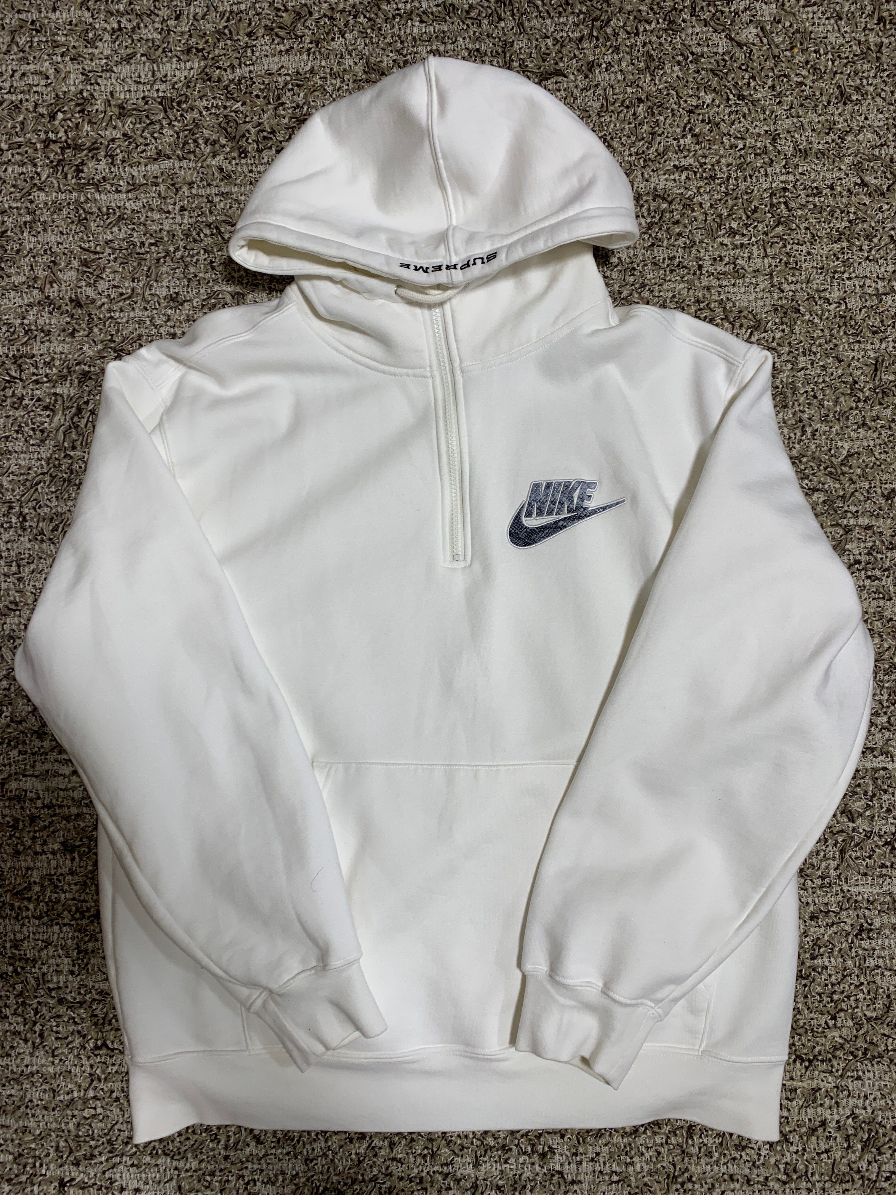 Supreme / Nike® Half Zip Hooded Sweatshirt "White"