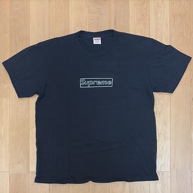 Supreme KAWS Chalk Logo Tee "Black"