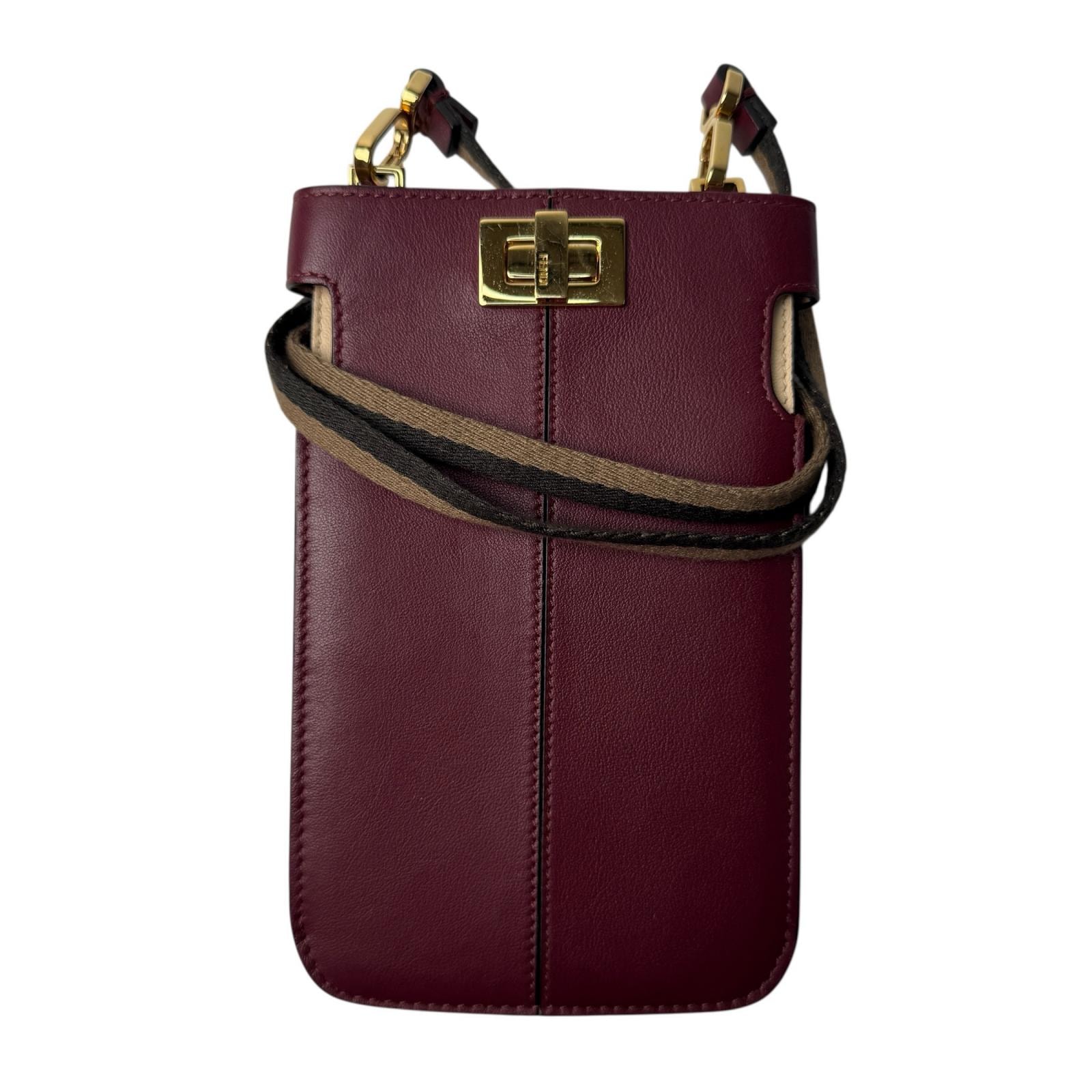 フェンディ FENDI ピーカブー レザー フォンポーチ ショルダー 8M0442 レディース