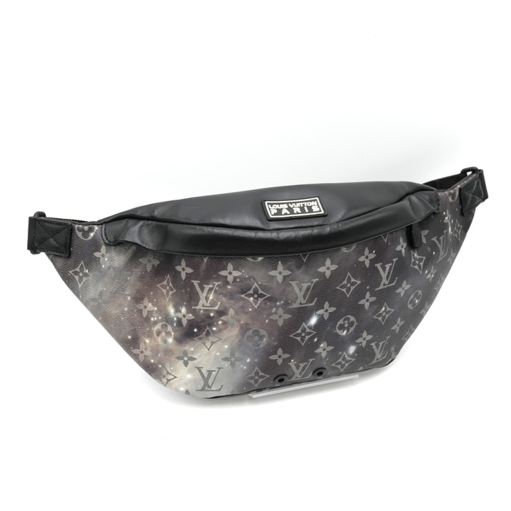 LOUIS VUITTON(ルイ・ヴィトン)モノグラム・ギャラクシー ディスカバリー・バムバッグ ボディバッグ ウエストバッグ ショルダーバッグ ブラック グレー PVC レザー メンズ ユニセックス M44444【中古】