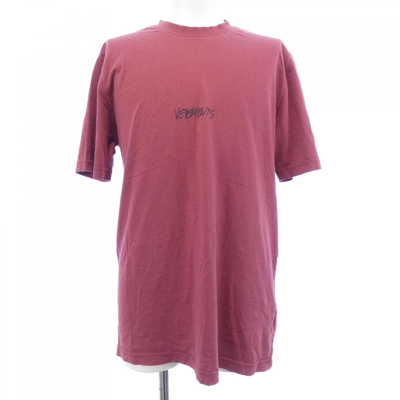 ヴェトモン VETEMENTS Tシャツ