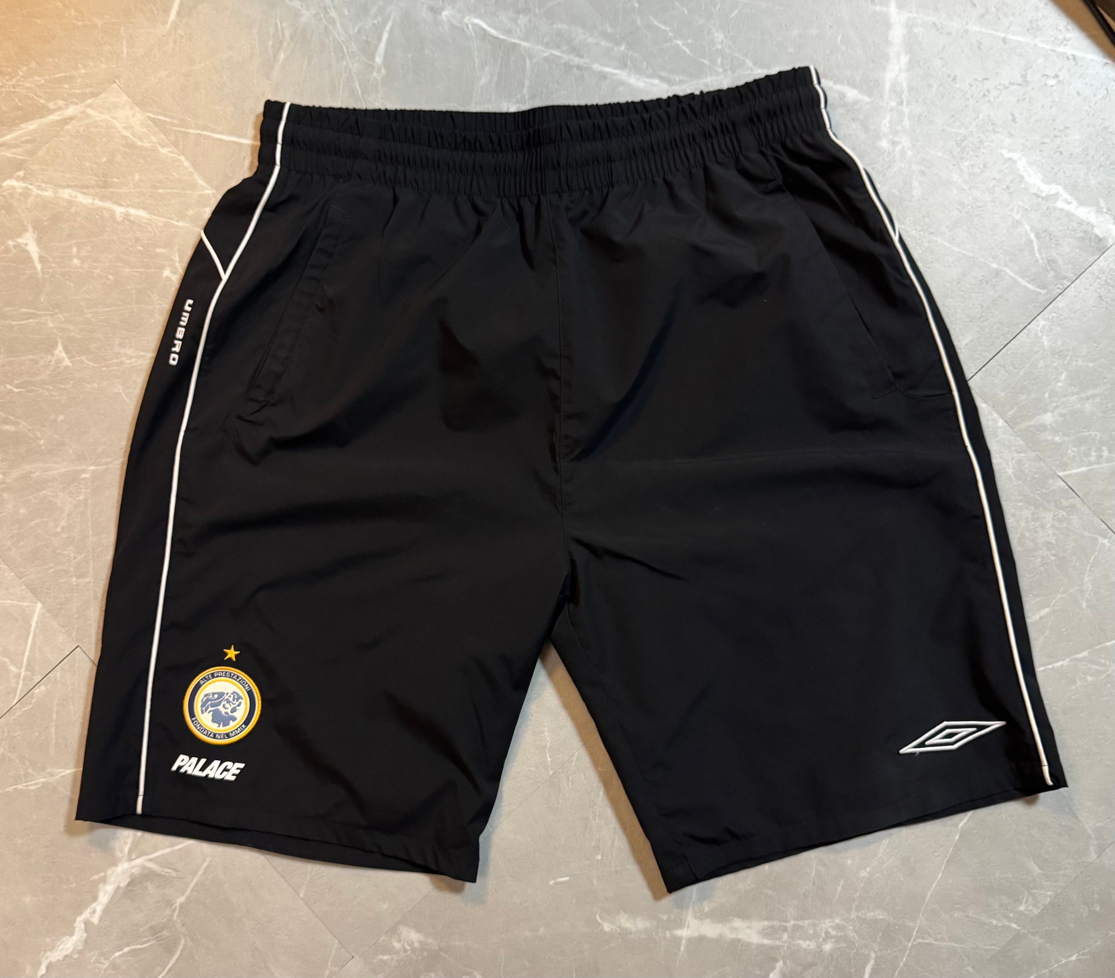 PALACE UMBRO Shorts "Black"