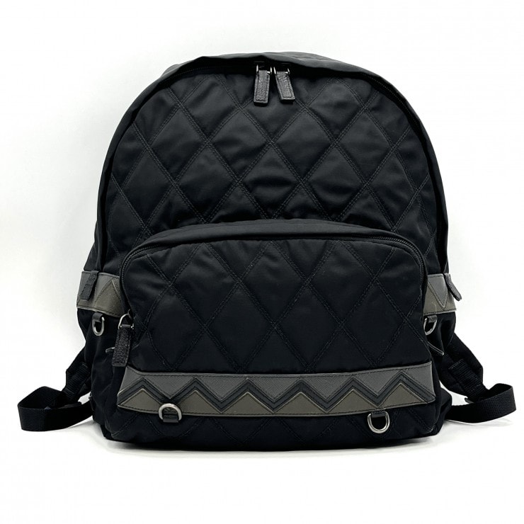PRADA(プラダ)キルティング ナイロン バックパック リュックサック ブラック レザー シルバー金具 メンズ レディース【中古】