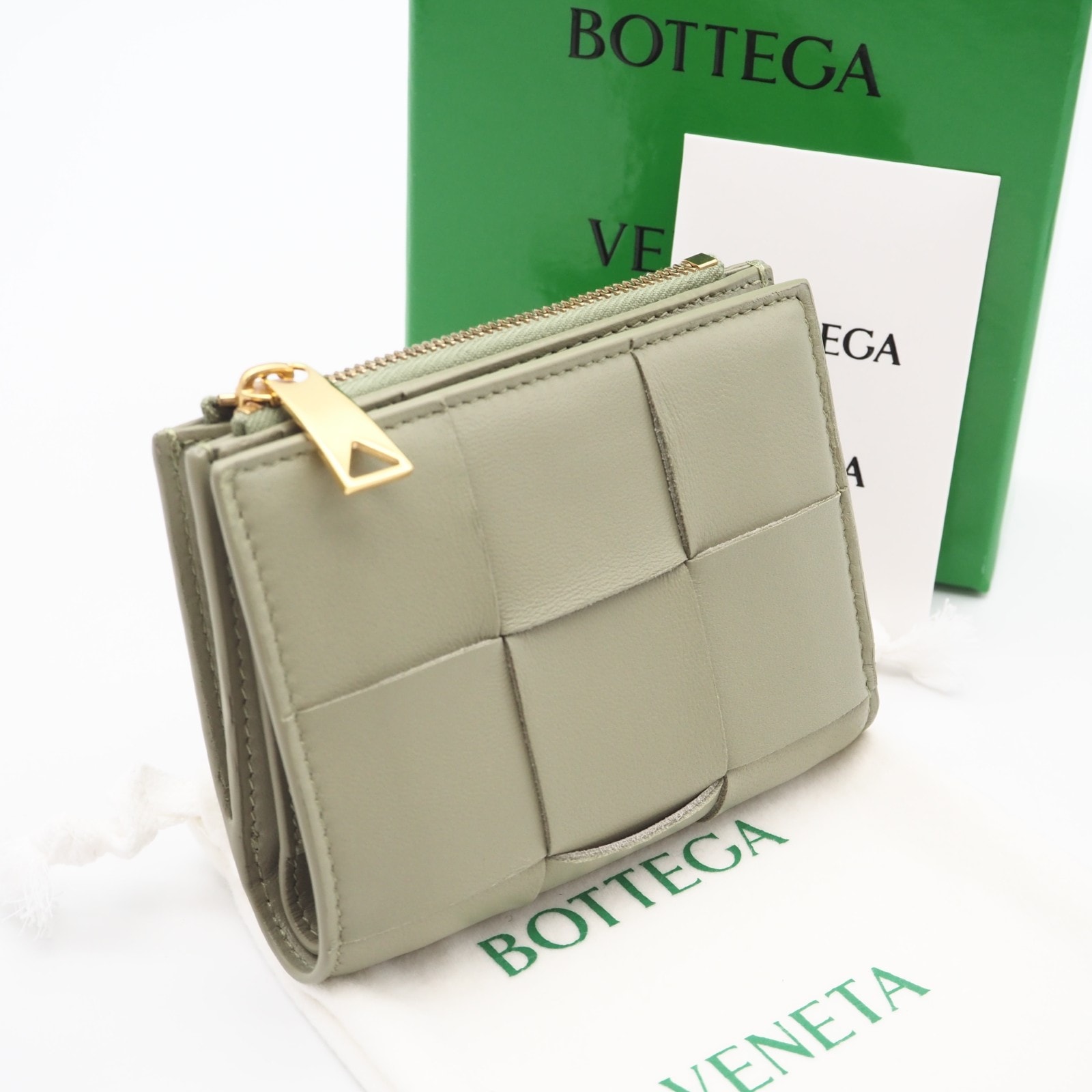 極美品 BOTTEGAVENETA ボッテガヴェネタ カセット スモール 二つ折りウォレット トラバーチン 742698 二つ折り財布 ベージュ ラムスキン レディース