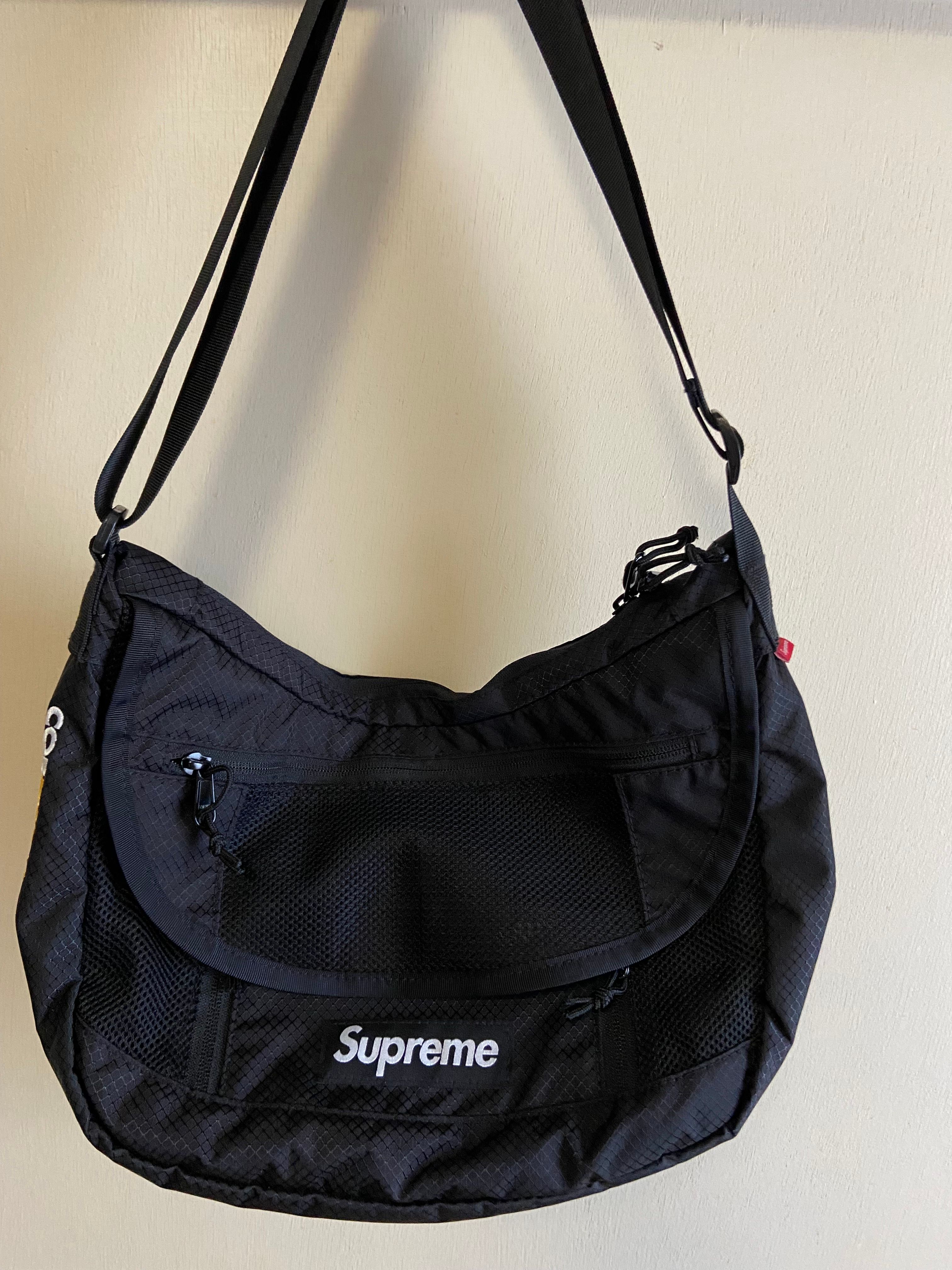 Supreme 2022ss Small Messenger Bag "Black"