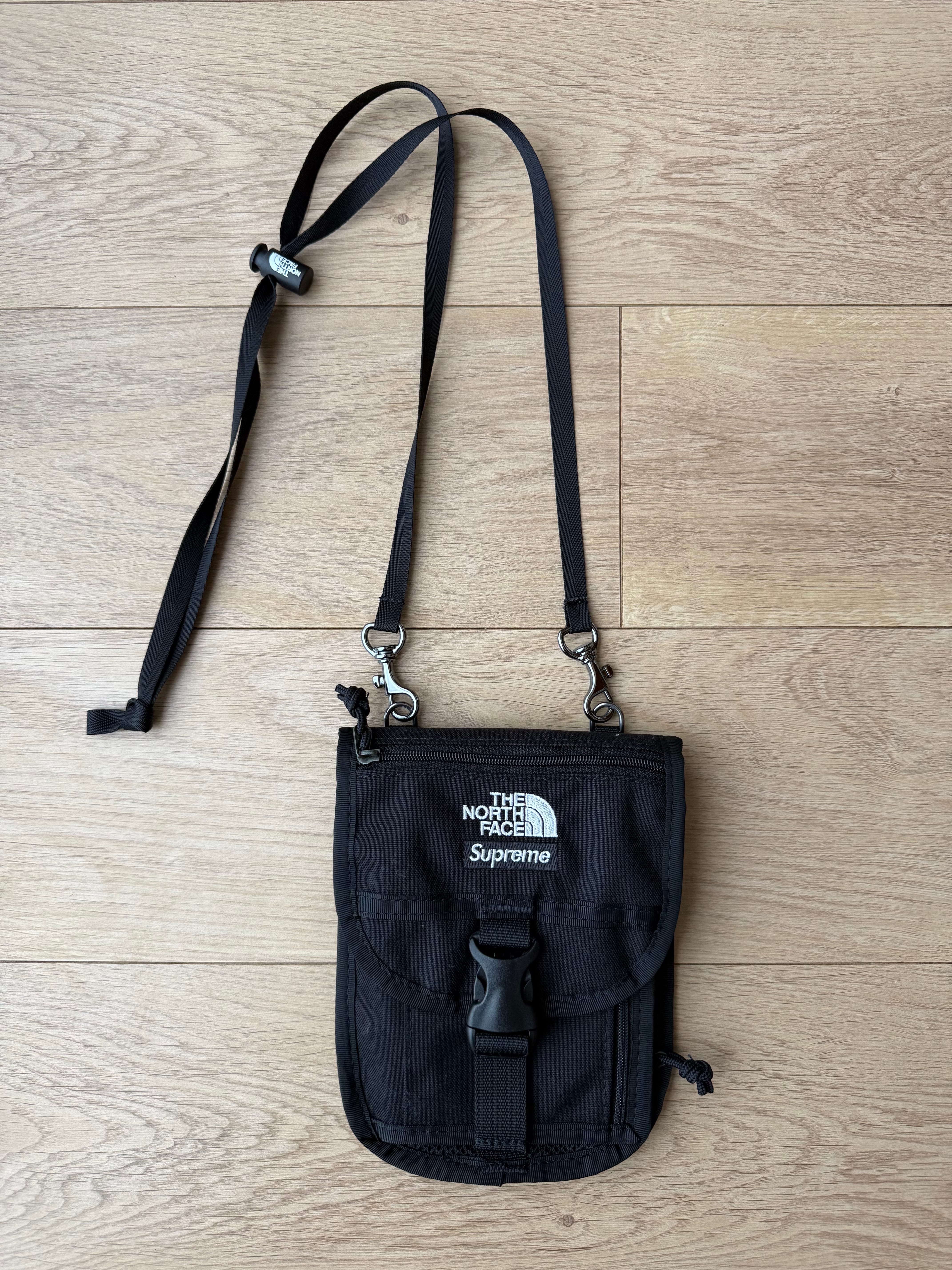 Supreme x The North Face RTG Utility Pouch 