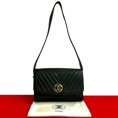 CHANEL シャネル Vステッチ ココマーク ラムスキン ショルダーバッグ ブラック
40772