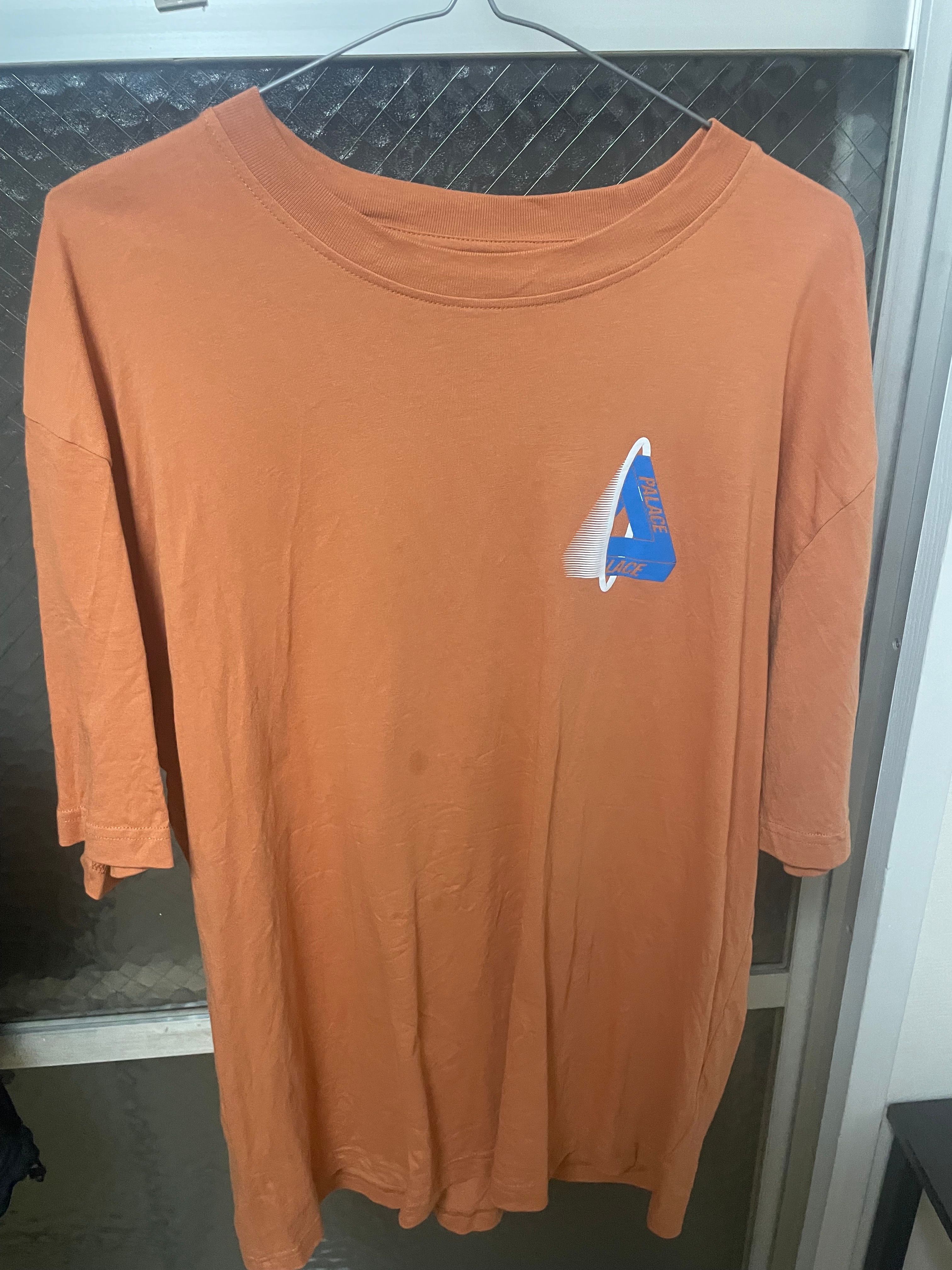PALACE Tri-Void T-shirt "Melted Sugar"