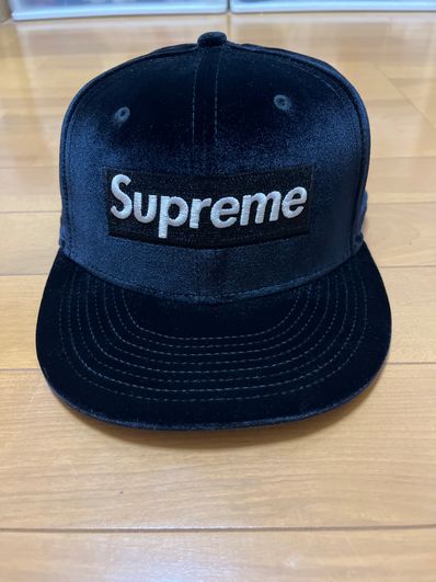 Supreme Velour Box Logo New Era "Black"
