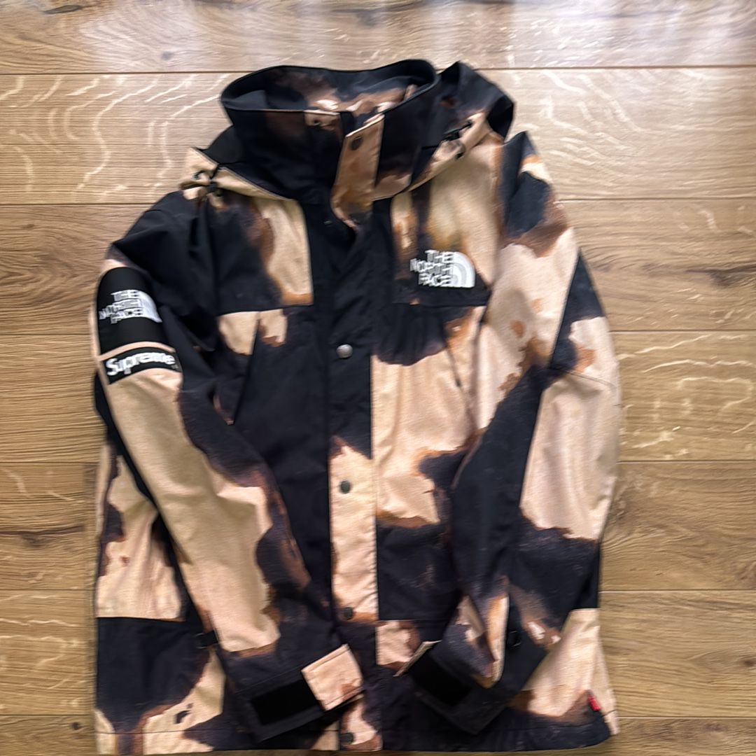 Supreme x The North Face Bleached Denim Print Mountain Jacket "Black"