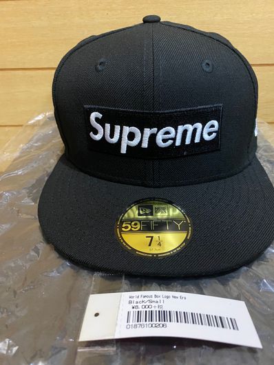 Supreme World Famous Box Logo New Era® "Black"