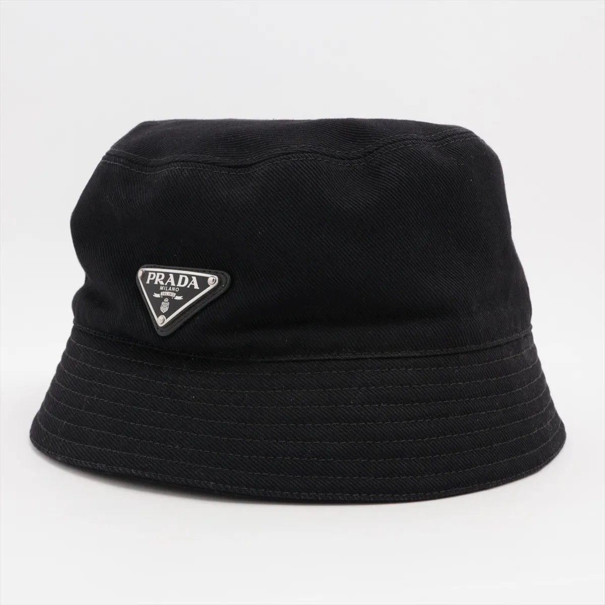 ■美品 プラダ バケット バケハ 帽子 トライアングルロゴ ブラック