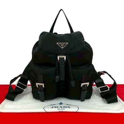 PRADA プラダ 三角ロゴ 金具 ナイロン レザー リュックサック ブラック
05157