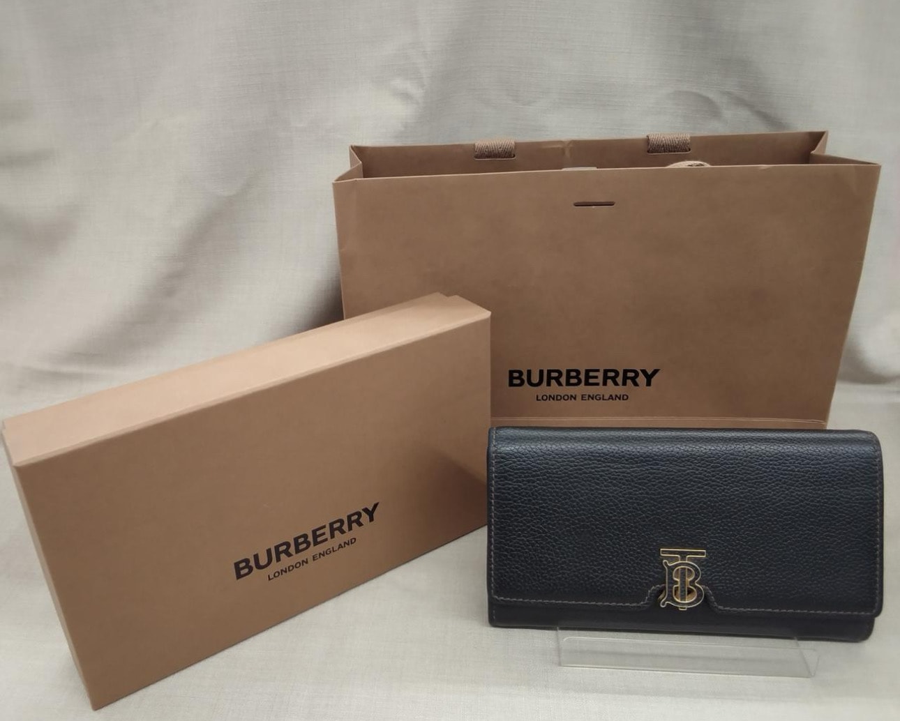 BURBERRY Monogram Motif Grainy Leather Continental Wallet "Black"