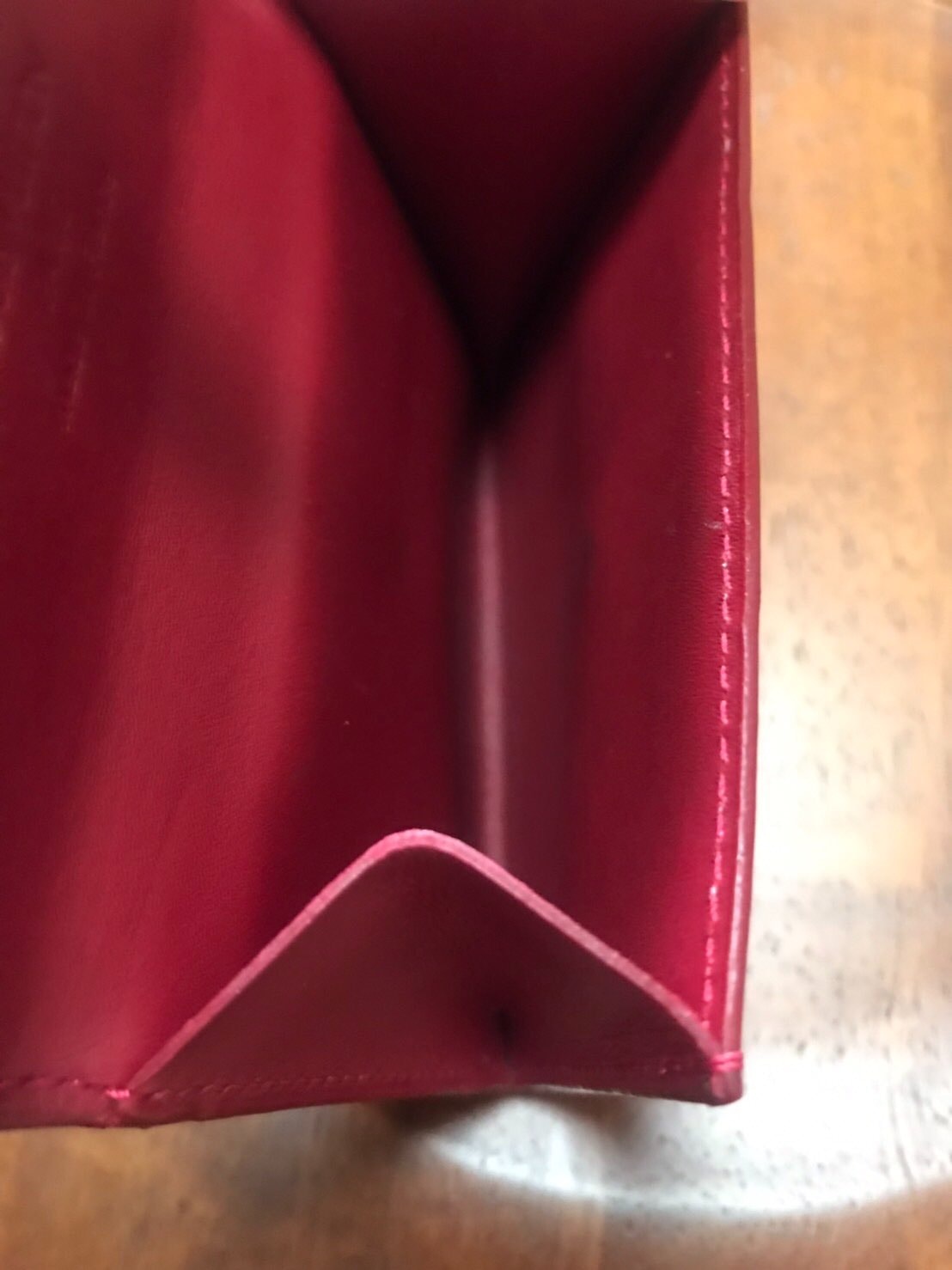 Louis Vuitton Monogram Vernis Ludlow "Pomme d'Amour"