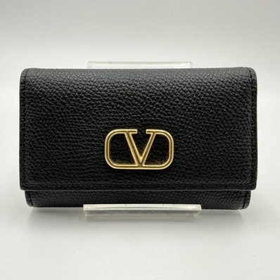 VALENTINO(ヴァレンティノ)Vロゴ シグネチャー キーケース 6連 レザー ブラック ゴールドトーン金具 ユニセックス