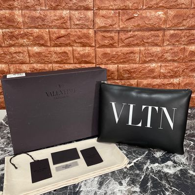 Valentino VLTN Pouch "Black/White"