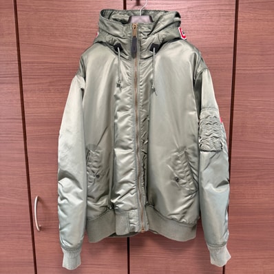 Supreme Hooded MA-1 "Olive"