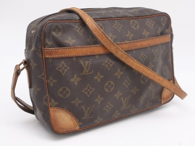 LOUIS VUITTON ルイ・ヴィトン モノグラム キャンバス トロカデロGM M51272 ショルダーバッグ ブラウン コーティングキャンバス レザー レディース