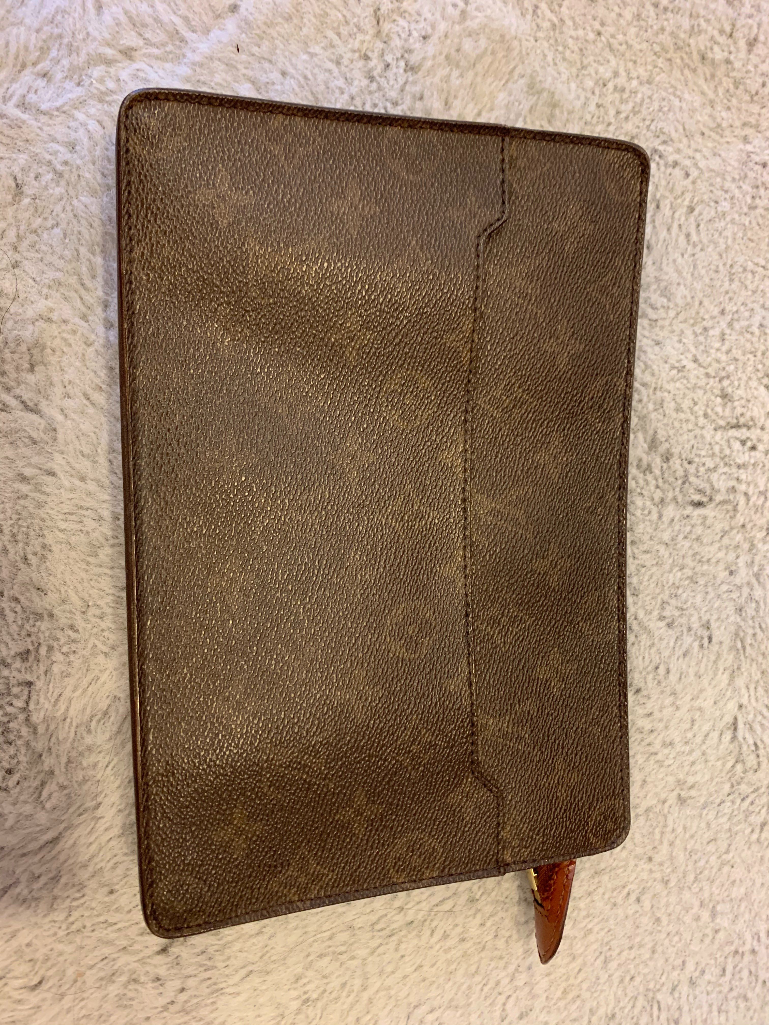 Louis Vuitton Monogram Pochette Homme