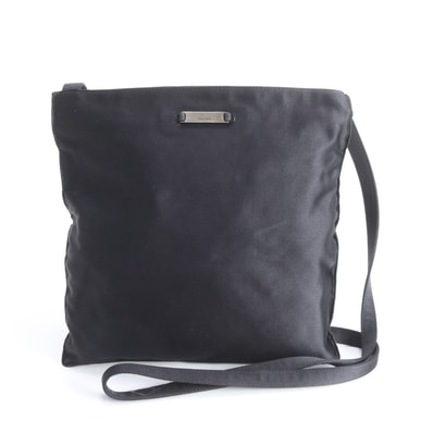 ■極美品 プラダ トライアングルロゴショルダーバッグ