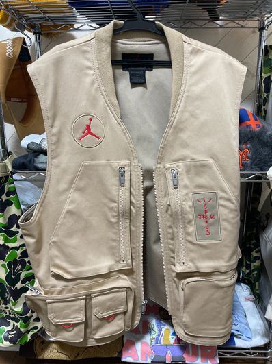 Air Jordan x Travis Cactus Jack Utility Vest "Khaki Desert"