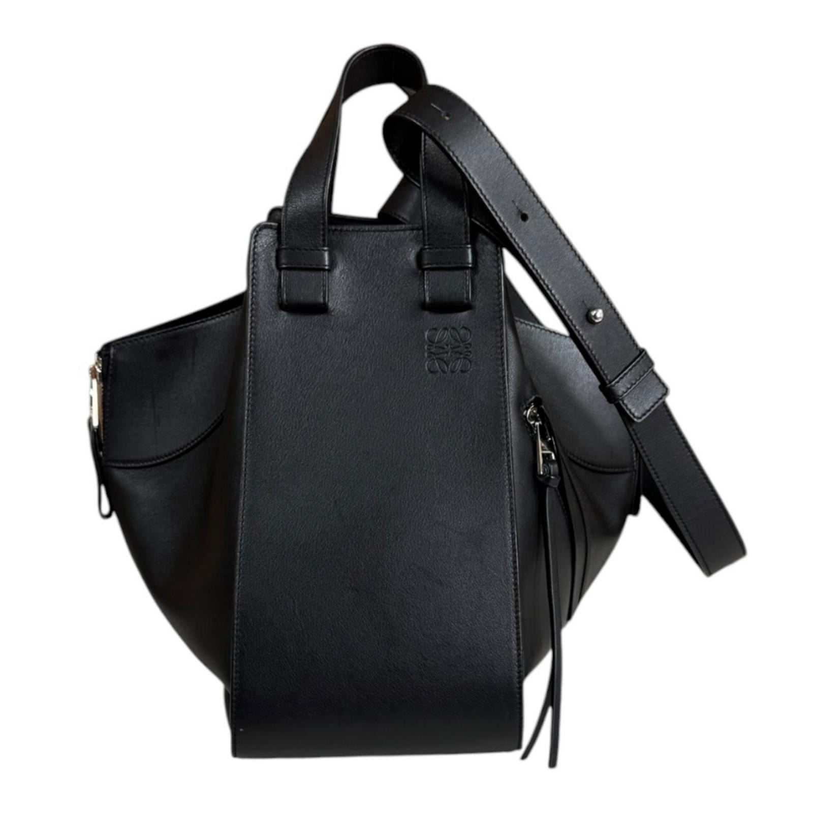 ロエベ ハンモック ミディアム ショルダーバッグ レザー 387.30.S35 ブラック レディース LOEWE  中古