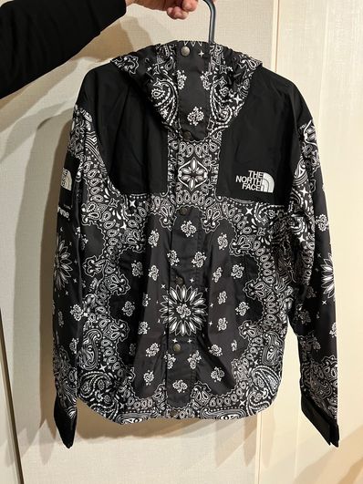 Supreme The North Face Bandana Mountain Parka "Black"