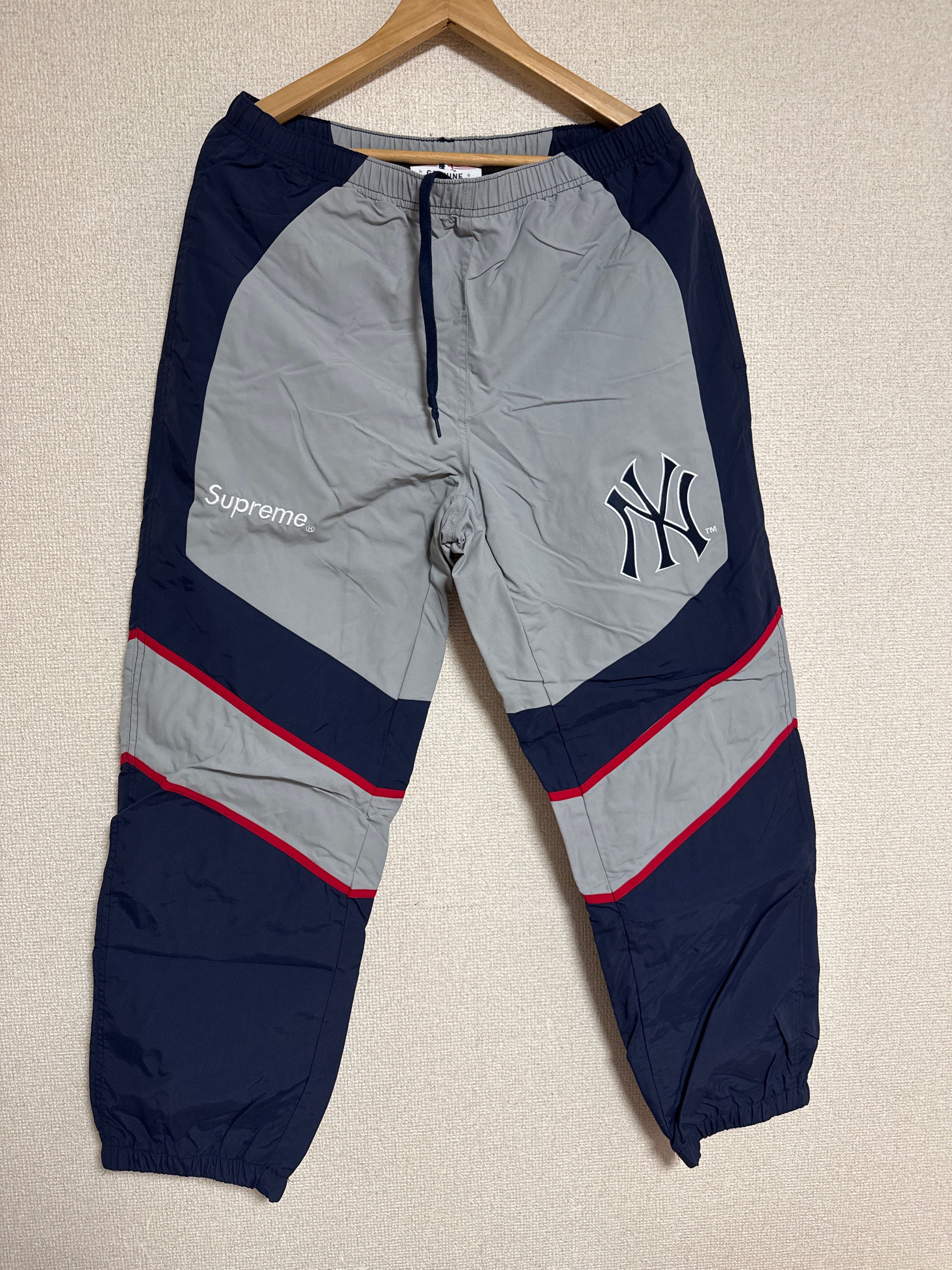 Supreme New York YankeesTM Track Pant "Navy"