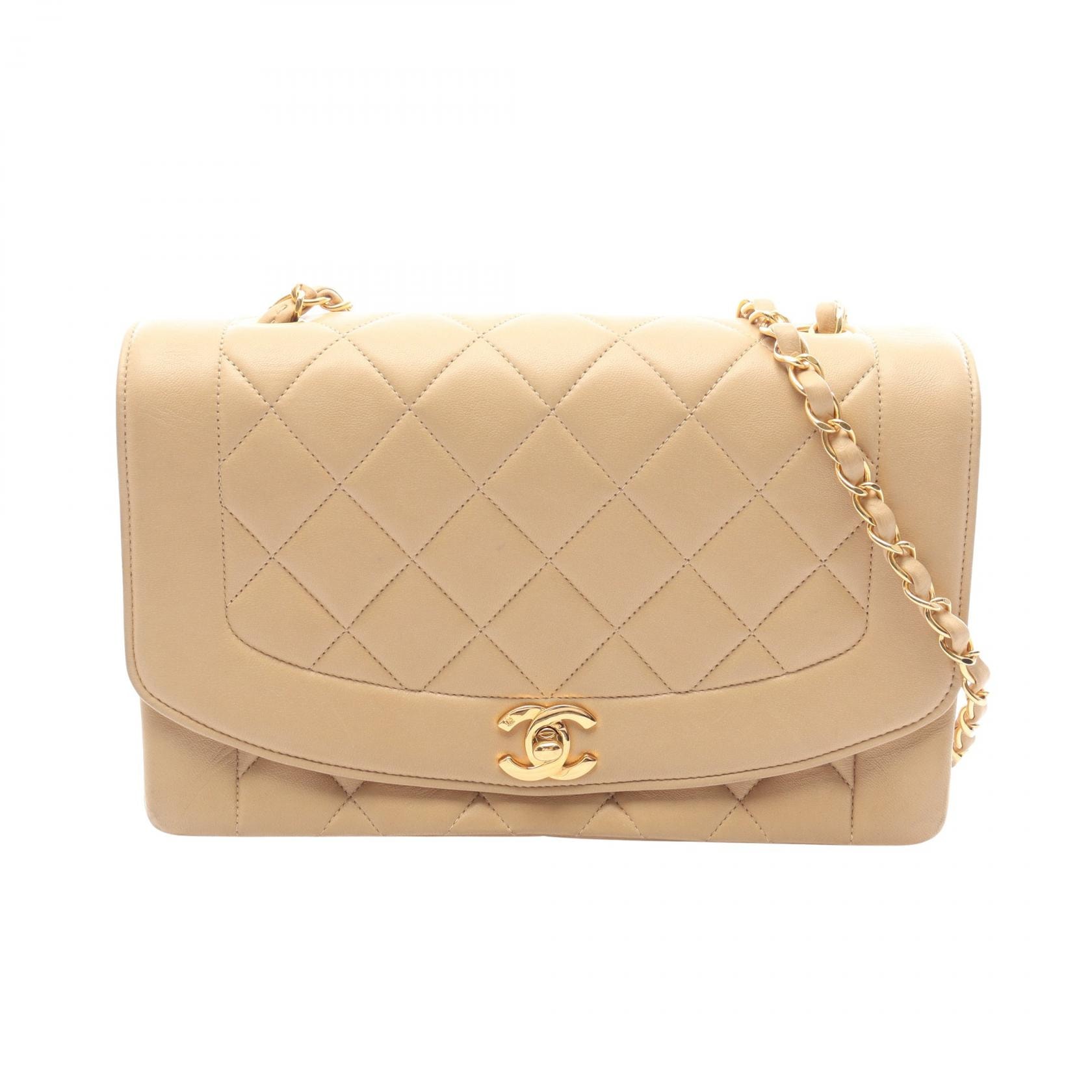 シャネル CHANEL マトラッセ ダイアナフラップ ショルダーバッグ バッグ ラムスキン(羊革) レディース ベージュ系 【中古】