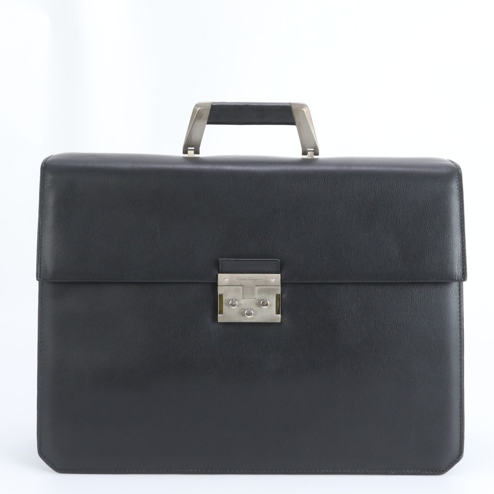 ■美品 サルヴァトーレフェラガモ ビジネス バッグ レザー