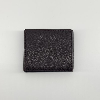 LOUIS VUITTON(ルイ・ヴィトン) ポルトモネ ボワット アカジュー タイガ M30386 コインケース 35g ボルドー