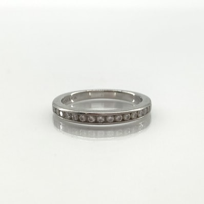 TIFFANY&Co.(ティファニー) チャネルセッティングバンドリング ハーフエタニティ プラチナ Pt950 ダイアモンド付 #6号 リング・指輪 3.16g