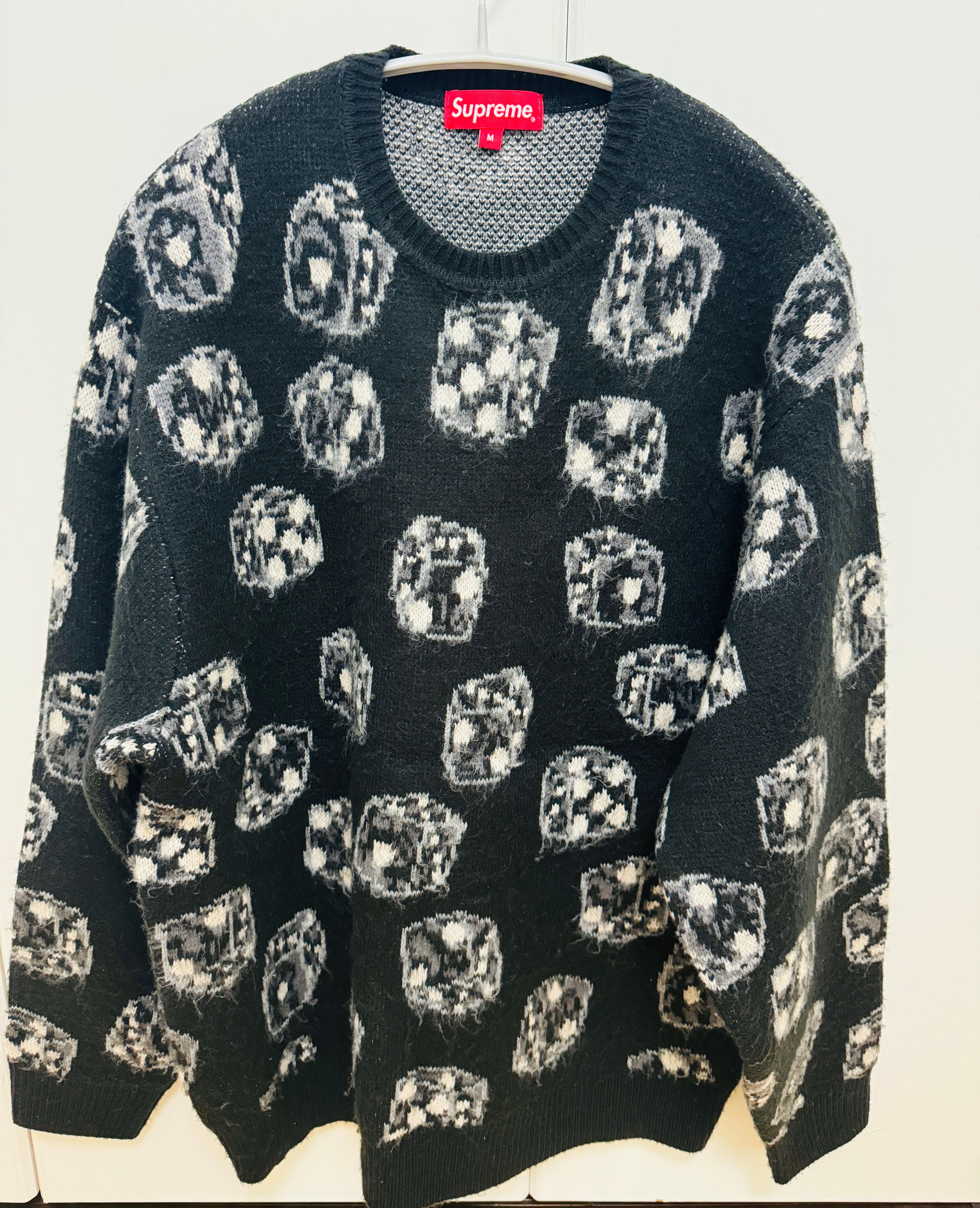 Supreme Dice Sweater "Black"