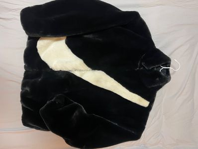 Nike Big Swoosh Reversible Boa Jacket "Illusion Green/Black"