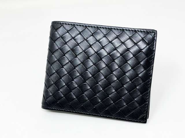 Bottega Veneta Intrecciato Calfskin Bifold Wallet "Black"