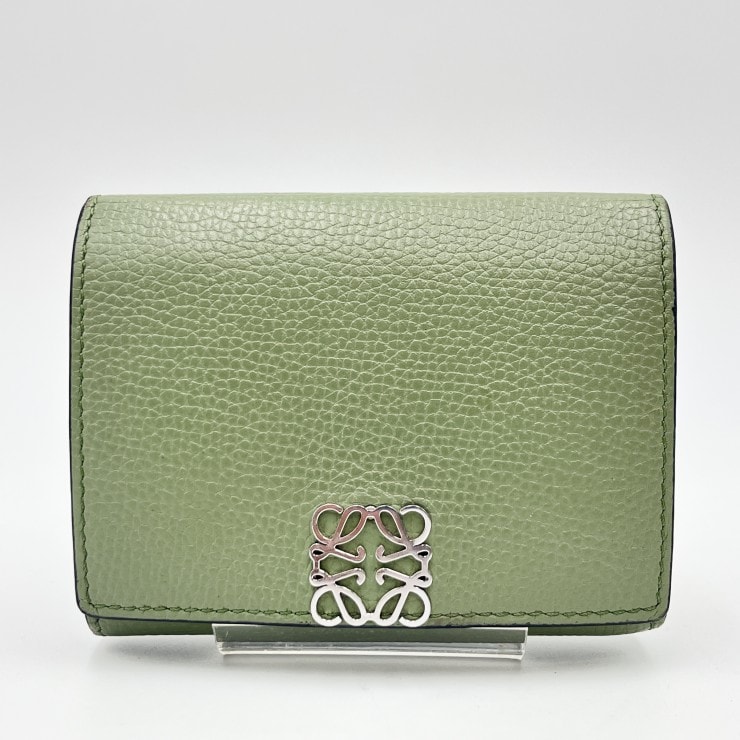 LOEWE(ロエベ)アナグラム トライフォールド ウォレット 三つ折り財布 グリーン レザー シルバー金具 コンパクト レディース【中古】