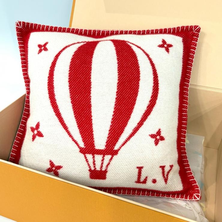 LOUIS VUITTON 未使用タグ付き クッション・バルーン S00 気球デザイン モノグラム 鑑定済み 正規品 ルイ・ヴィトン