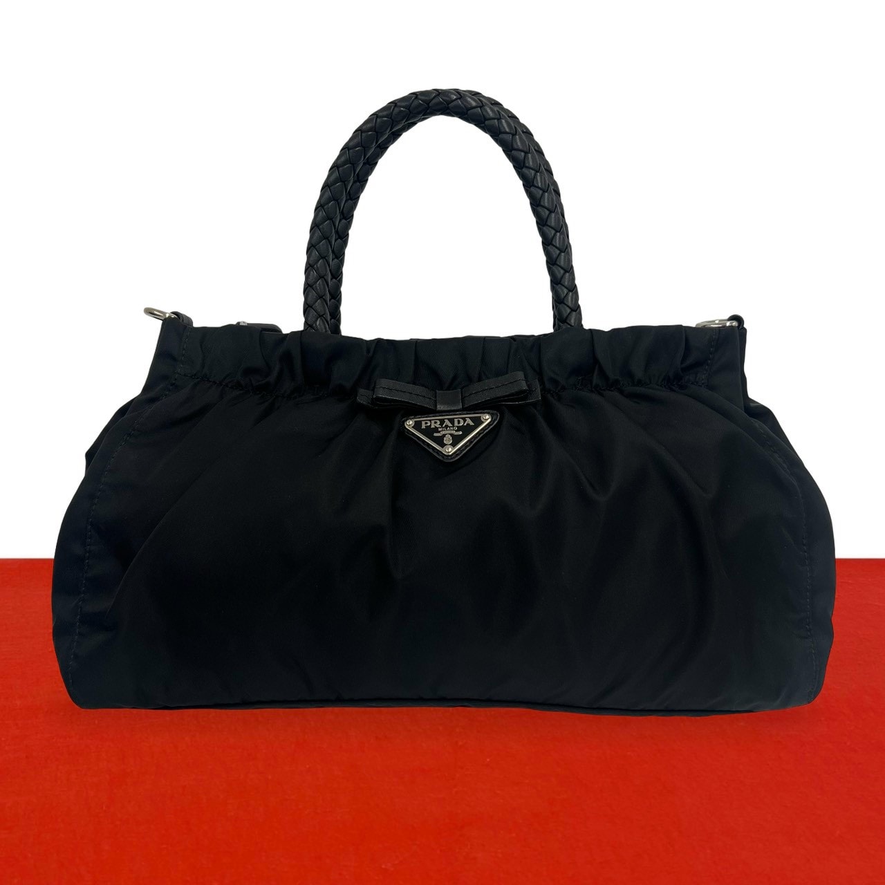 PRADA プラダ 三角 ロゴ 金具 ナイロン レザー ハンドバッグ ブラック
16565