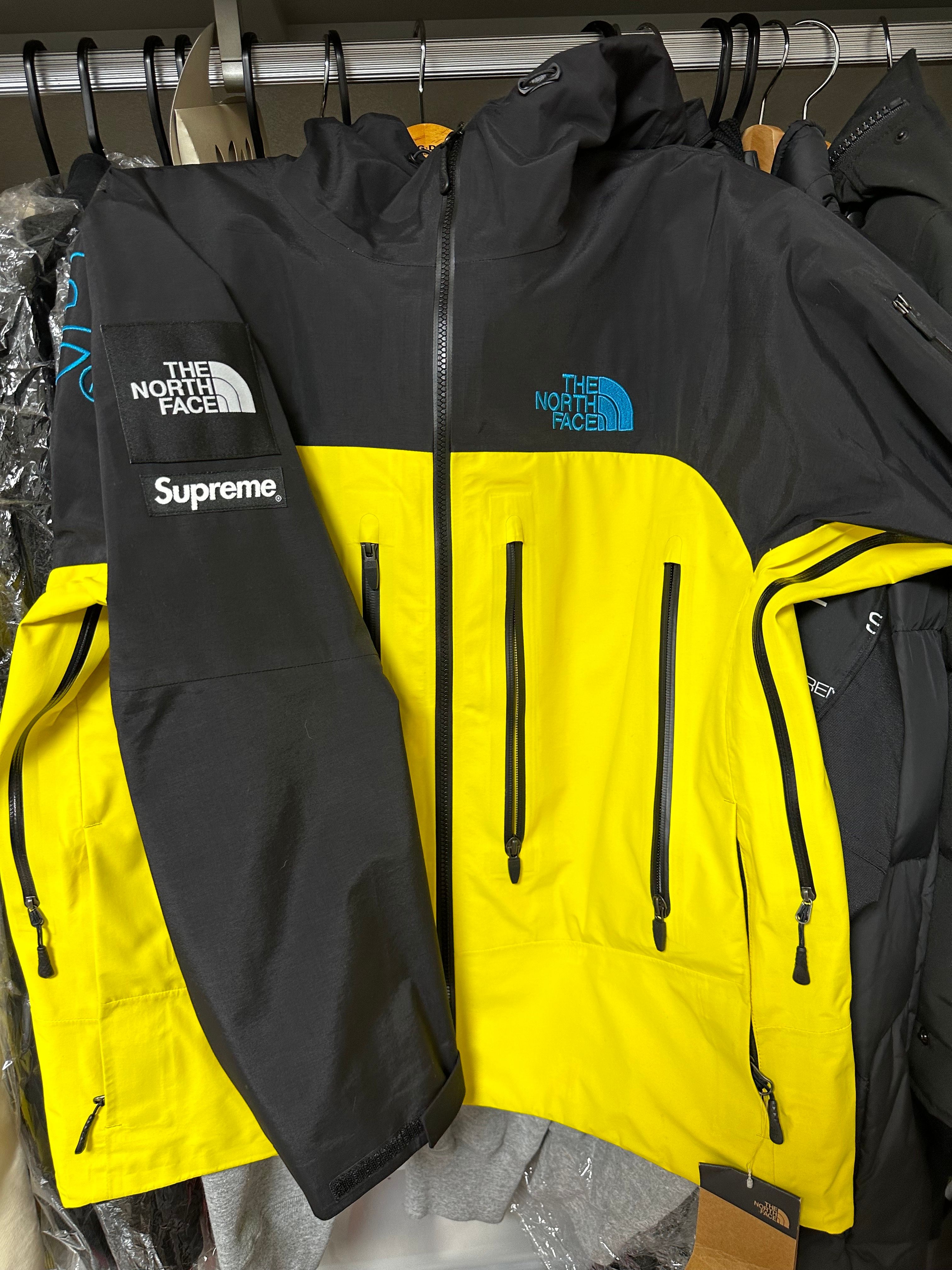 Supreme x The North Face Taped Seam Shell Jacket "Yellow"