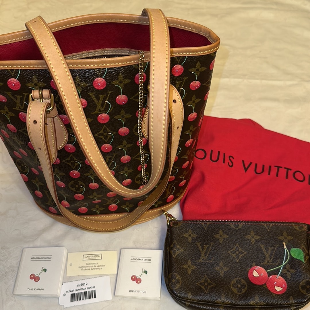 Louis Vuitton Bucket PM Monogram Cherry