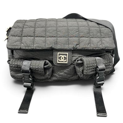 CHANEL 希少 美品 シャネル スポーツライン チョコバー ココマーク メッセンジャーバッグ ショルダーバッグ 10番台シリアル ナイロン クロスボディ ワンショルダー 肩掛け ロゴ ヴィンテージ ABランク 鑑定済 中古 シャネルバッグ