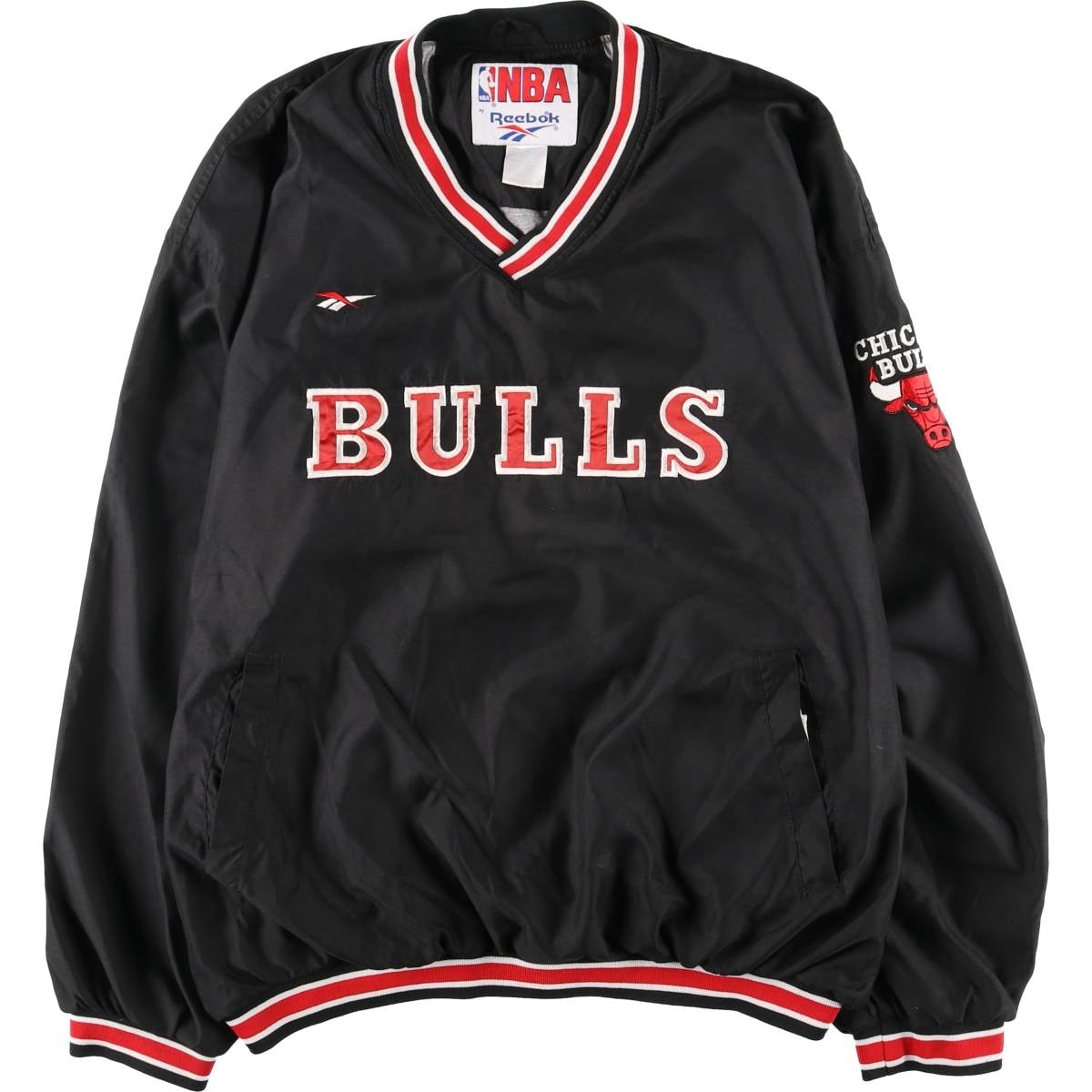 古着 リーボック Reebok NBA CHICAGO BULLS シカゴブルズ Vネック ウォームアッププルオーバー メンズXXL相当/eaa607007