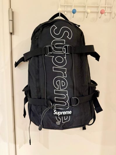 Supreme 18FW Backpack "Black"