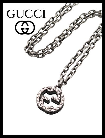 GUCCI Interlocking G Pendant Necklace