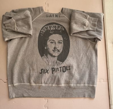 SAINT Mxxxxxx x Sex PistoLS SP_Crew Swt_Queen "Gray"