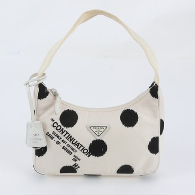 ■美品 プラダ リナイロントライアングルロゴ ドット 柄ショルダーバッグ