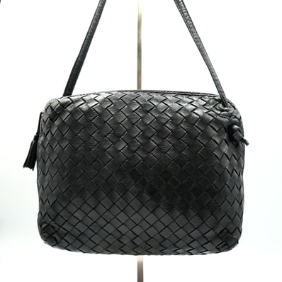 BOTTEGA VENETA(ボッテガ・ヴェネタ)イントレチャート ノディーニ ヴィンテージ ショルダーバッグ ブラック レザー ゴールド金具 レディース【中古】
