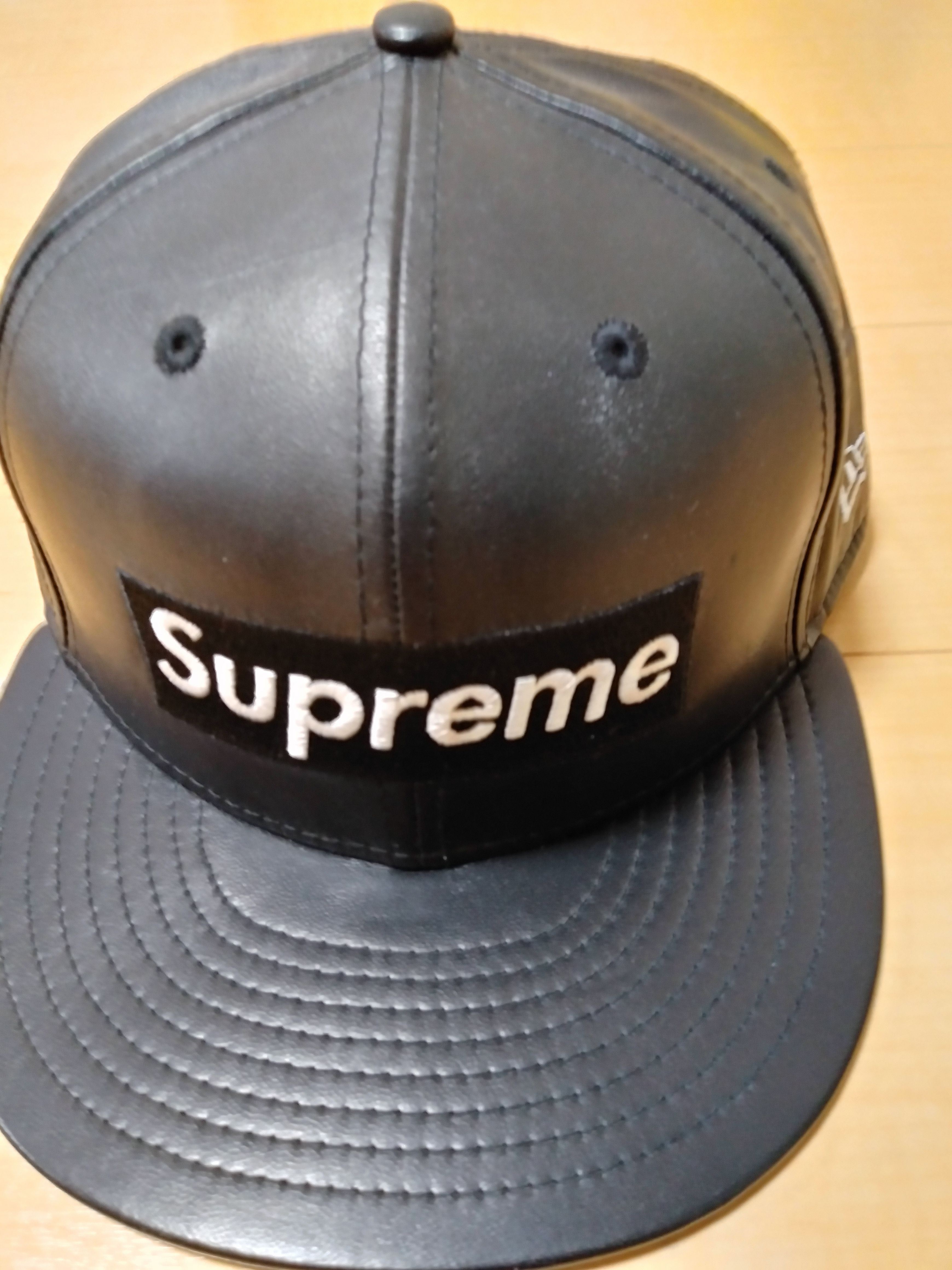 Supreme Leather  BoxLogo NewEra "Black"