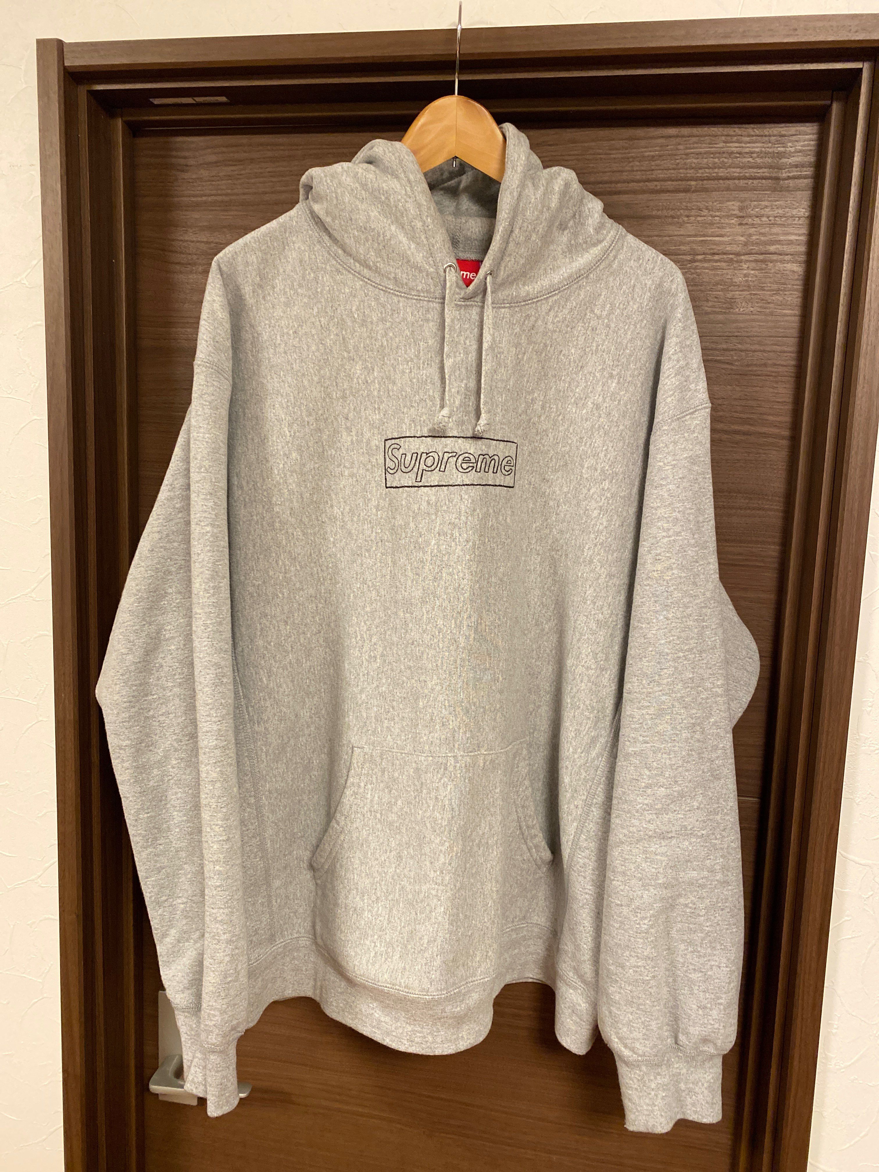 Supreme KAWS Chalk Logo Hooded Sweatshirt "Grey"(2021)